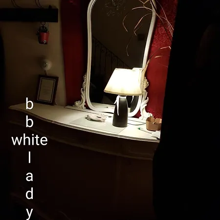 White Lady 3* Монтичелли-д’Онджина